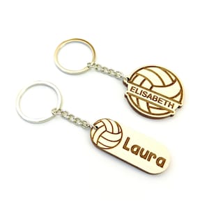 Personalisierter Schlüsselanhänger / Schlüsselanhänger aus Holz mit benutzerdefinierter Namensgravur - Geschenk für Fußballspieler