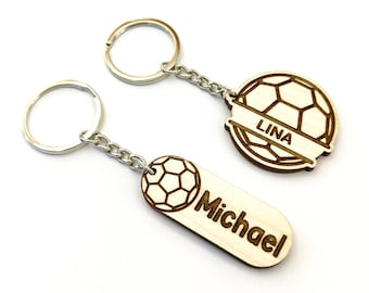 Personalisierter Handball Schlüsselanhänger / Schlüsselanhänger aus Holz mit individueller Namensgravur - Geschenk für Handballspieler