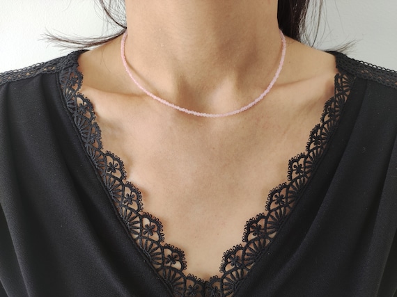 Collier Quartz rose Femme – Collier pierre naturelle 2mm – Bijou minimaliste élégant – Collier fin rose gold style