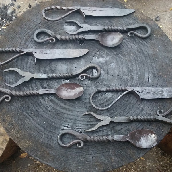 Hand forged horseshoe medieval / viking / SCA feast gear