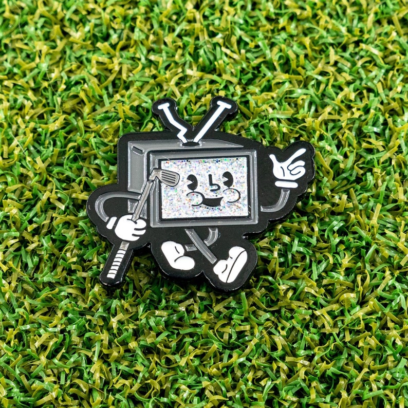 Retro TV ball marker image 2