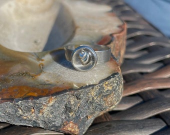 Silver seashell ring