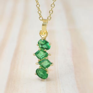 Emerald Gemstone Long Pendant for Women, Oval and Kite Shape Emerald Necklace, Emerald Gold Chain Jewelry, Birthday Gift for Her Jewelry