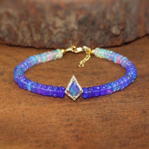 Pulsera con dije de cometa de ópalo lavanda para mujer, hecha a mano con cuentas de ópalo etíope, pulsera con dije de oro con cuentas de ópalo natural, regalo para ella