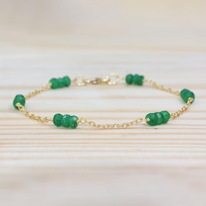 Genuine Emerald Beads Chain Style Beaded Bracelet, AAA Quality Emerald Beads Handmade Bracelet, Minimalist Emerald Beads Birthstone Jewelry