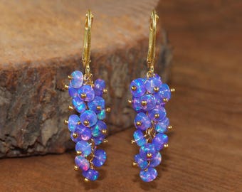 Lavendel vuuropaal ronde edelsteen cluster oorbel, Ethiopische opaal kralen gouden oorbel, multifire opaal edelsteen sieraden, handgemaakte oorbel