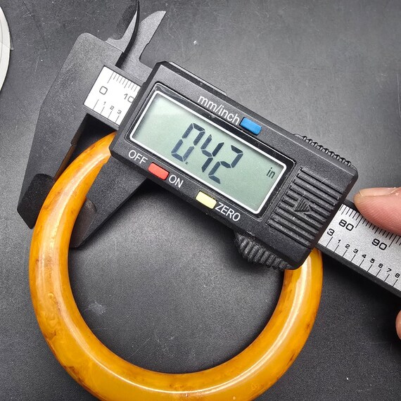 Marbled Yellow Brown Bakelite Bangle Bracelet Vin… - image 7