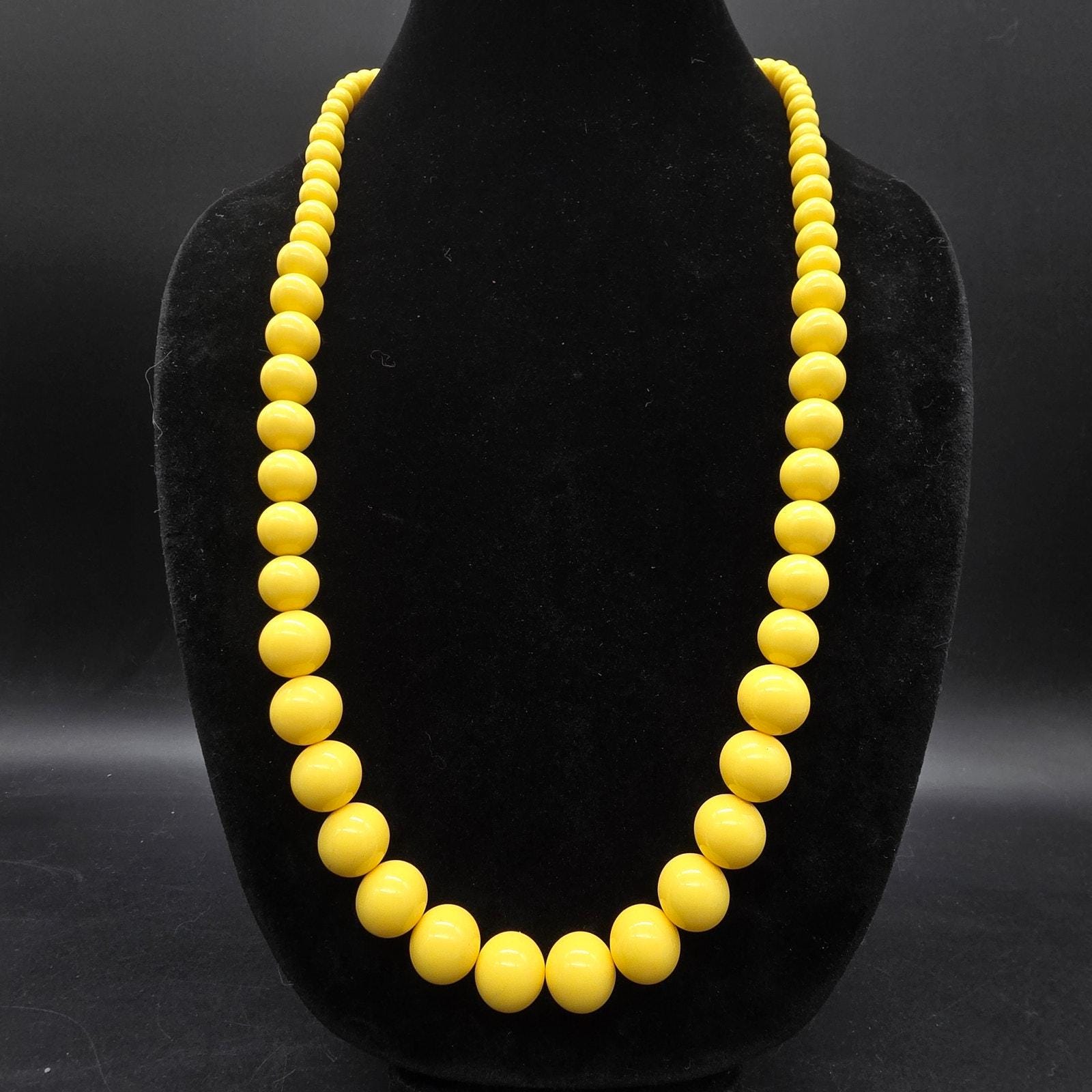 【ギフト】 Long Necklace Beaded Yellow Napier Plastic Costume Vintage その他