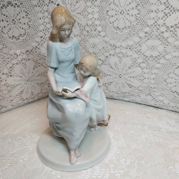 Mother Daughter "Once upon a Time" Porcelain Figurine Paul Sebastian 8" tags