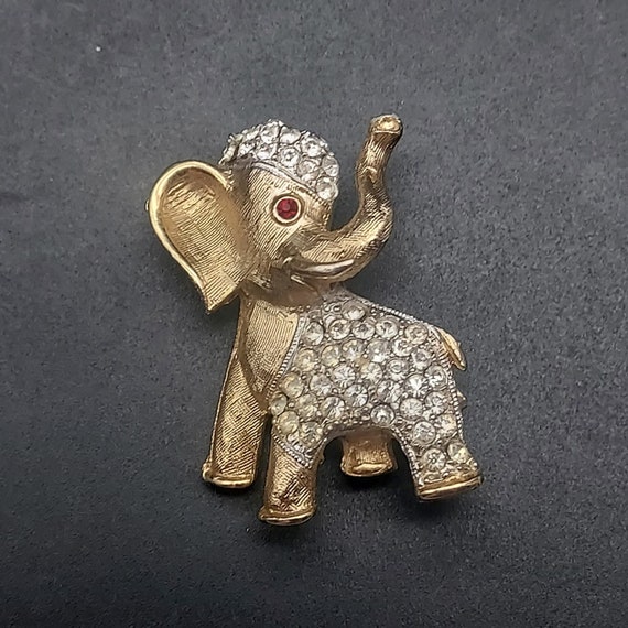 Gold Tone Pave Rhinestone Elephant Brooch Trunk U… - image 10