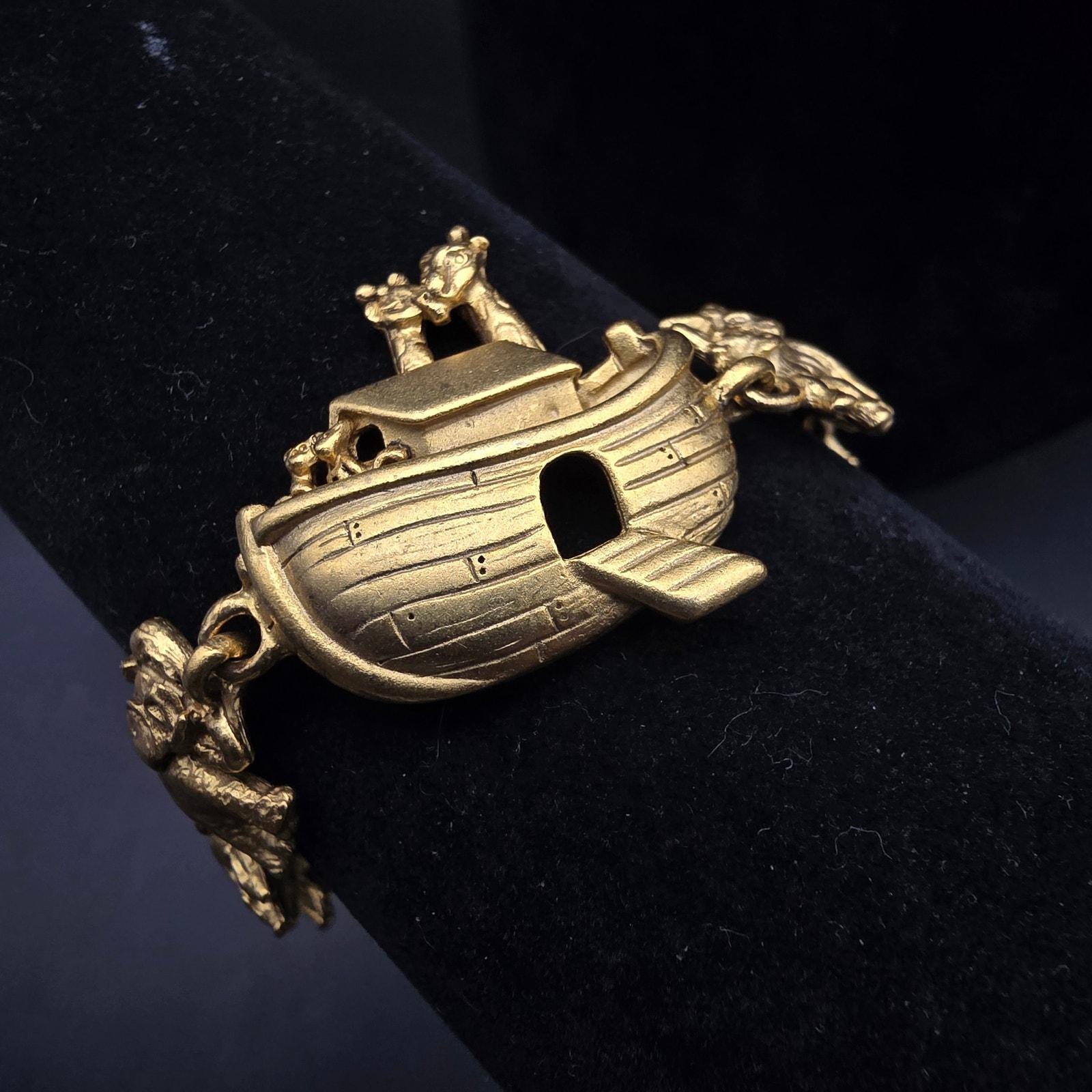 AJC Noahs Ark Gold Tone Bracelet Charm Link Signed Costume