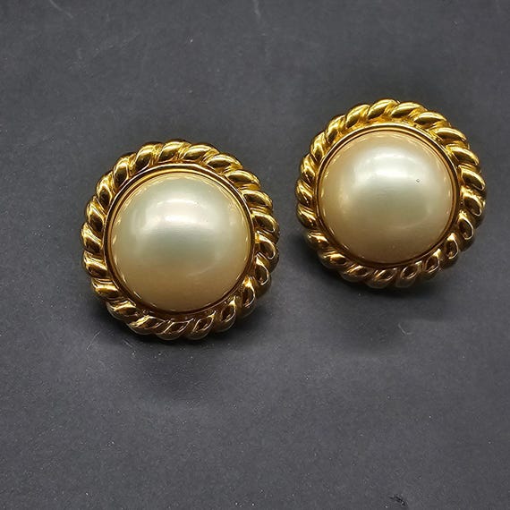 Erwin Pearl Signed PEP Faux Pearl Earrings Pierced Gold Tone