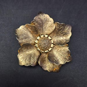 Large Gold Tone Flower Brooch Vintage Costume Jewelry Timeless Spring Classic
