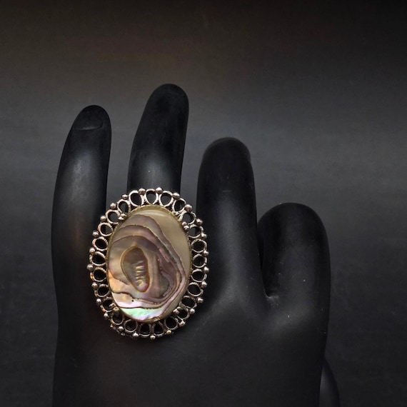 Vintage Abalone Shell Oval Ring Statement Size 10… - image 1