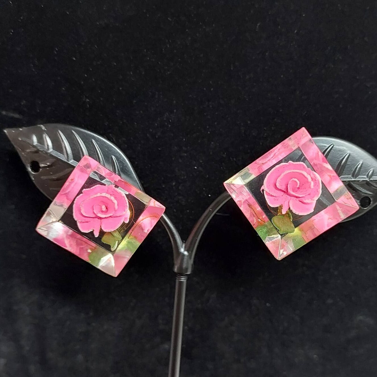 Vintage Lucite Screw Back Earrings Pink Carved Clay Flowers