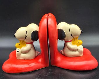 Peanuts Vintage Snoopy Woodstock Red Heart Bookends Set 1972