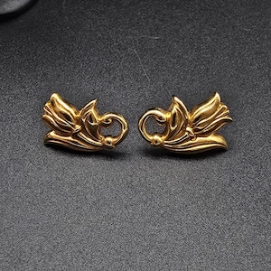Avon 1990s Gold Tone Tulip Earrings Pierced Ears Vintage Costume Jewelry