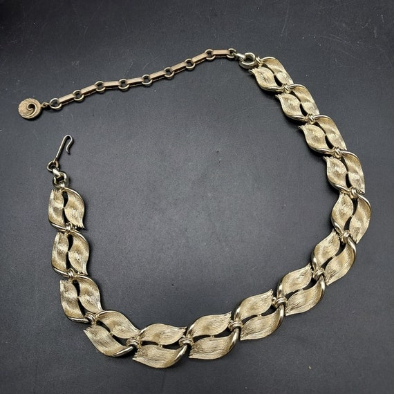 Lisner Gold Tone Necklace Vintage Costume Jewelry - image 7