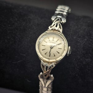 Wittnauer Womans Watch - Etsy display picture 3