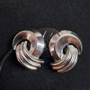 Vintage Crown Trifari Silver Tone Clip on Earrings Costume Jewelry
