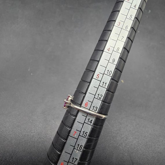 Sterling Silver Ruby Flower Ring Size 6 Petite Da… - image 4