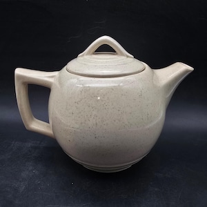 McCoy Pottery Cream Speckled Decorative Tea Pot Vintage Cerami
