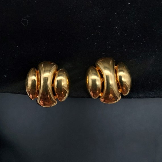 Napier Gold Tone Clip On Earrings Vintage Costume… - image 10