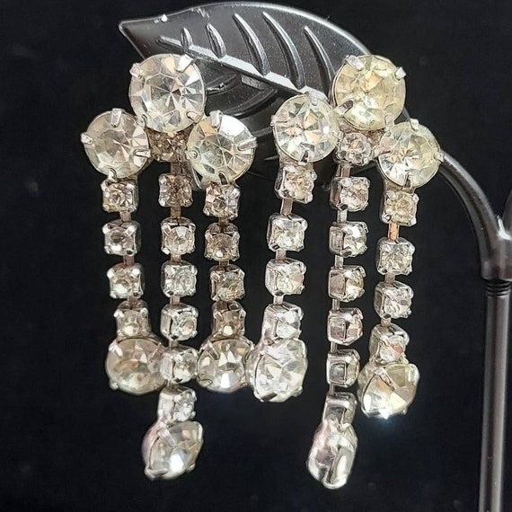 Vintage Rhinestone Long Screw Back Earrings Glitz… - image 9