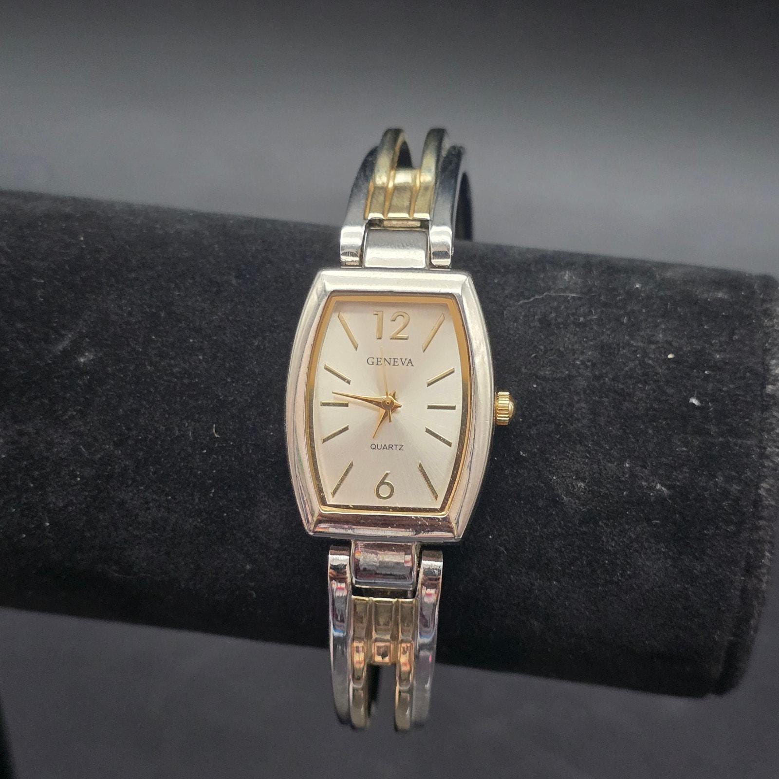 Ladies Geneva Beautiful Antique Brass Toned Hinged Cuff  Bracelet Analog Watch Geneva Womens Silver-tone Hinged Open Cuff Bracelet Watch  main image 3