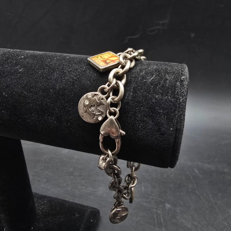 Pulsera con dije del símbolo de la paz de Brighton, tono plateado, bisutería imagen 7