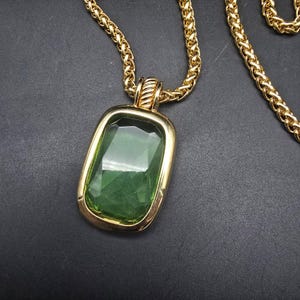 Joan Rivers Green Pendant Necklace Gold Tone Chain QVC