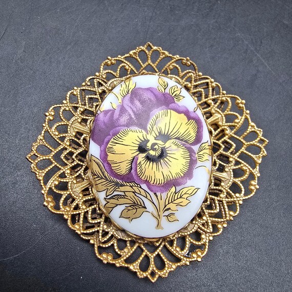Purple Yellow Pansy Flower Brooch Ceramic Hand Painted Gold Tone Filigree