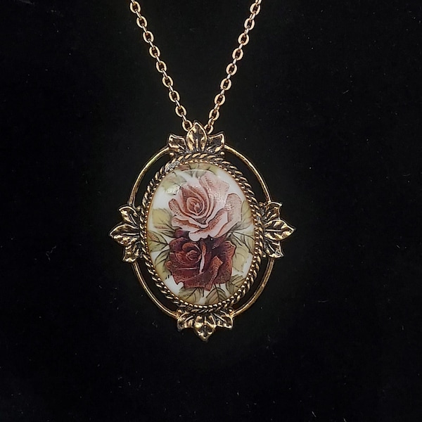 Sarah Coventry 1977 ROSE MARIE Necklace Purple Roses Cameo Style Vintage Costume