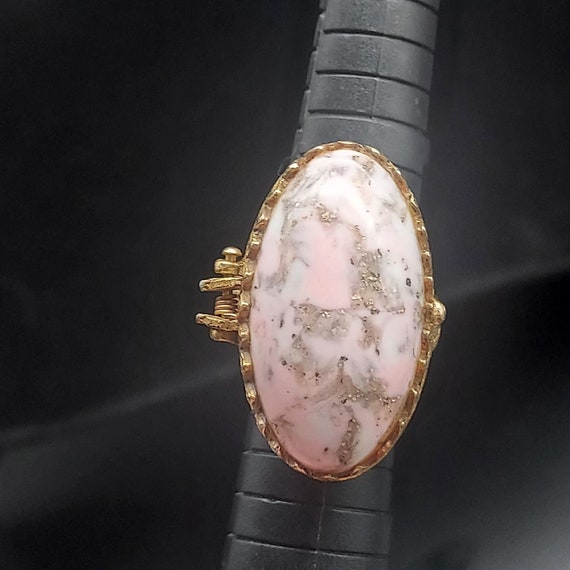 Vintage Poison Box Ring Pink Stone Gold Tone Adju… - image 1