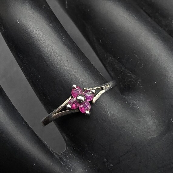 Sterling Silver Ruby Flower Ring Size 6 Petite Da… - image 7