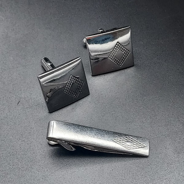 Swank Cufflinks Tie Clip Set Silver Tone Etched Geometric Engraving Vintage Mens