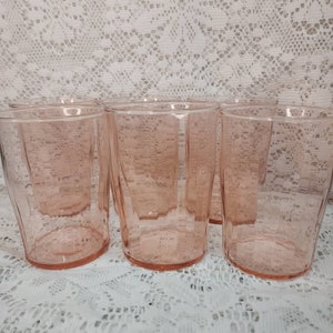 Symphony swirl optic pattern drinking glasses set of 8, vintage Wheaton  rose pink glass tumblers