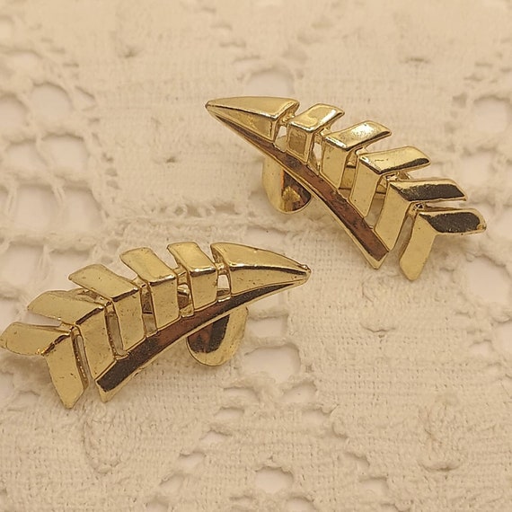 Vintage Coro Gold Tone Feather Earrings Signed Co… - image 1