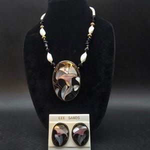 Lee Sands Flower Necklace Earrings Set Mother of Pearl Inlay Vintage