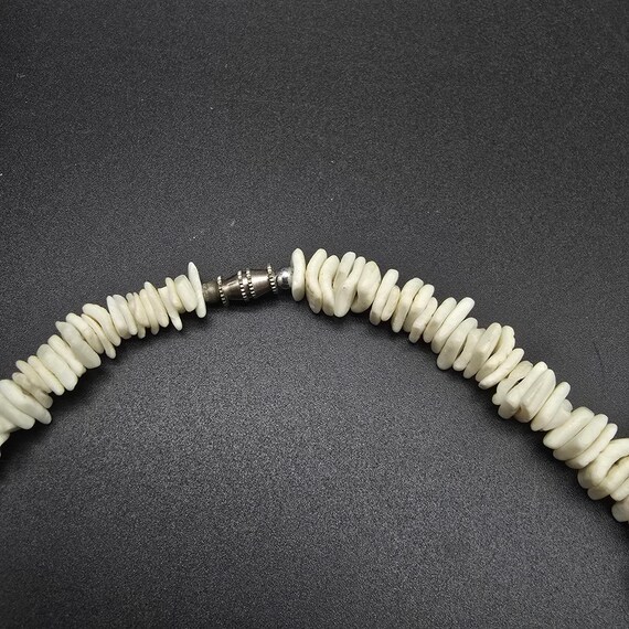 White Shell Chip Necklace Puka Shell Hawaiian Lua… - image 3