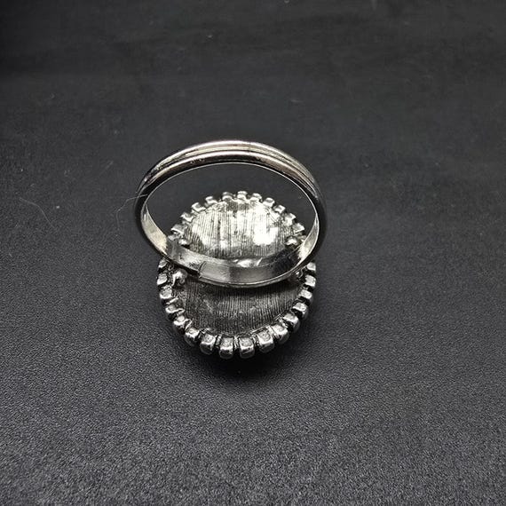 Oval Abalone Shell Slice Ring Silver Tone Size 6.… - image 4