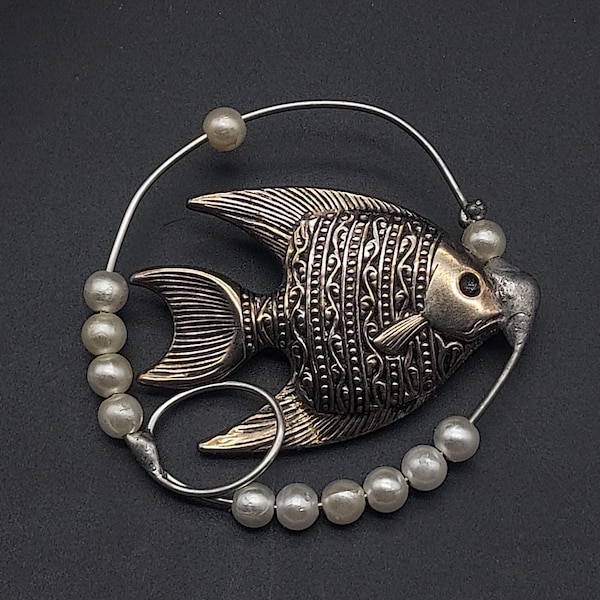 Fish Brooch with Faux Pearl Bubbles Silver Tone Costume Jewelry