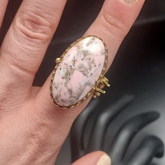 Vintage Poison Box Ring Pink Stone Gold Tone Adju… - image 9