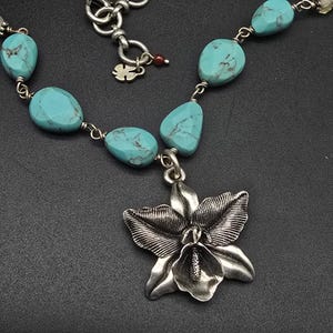 Lucky Brand Flower Pendant Necklace Faux Turquoise
