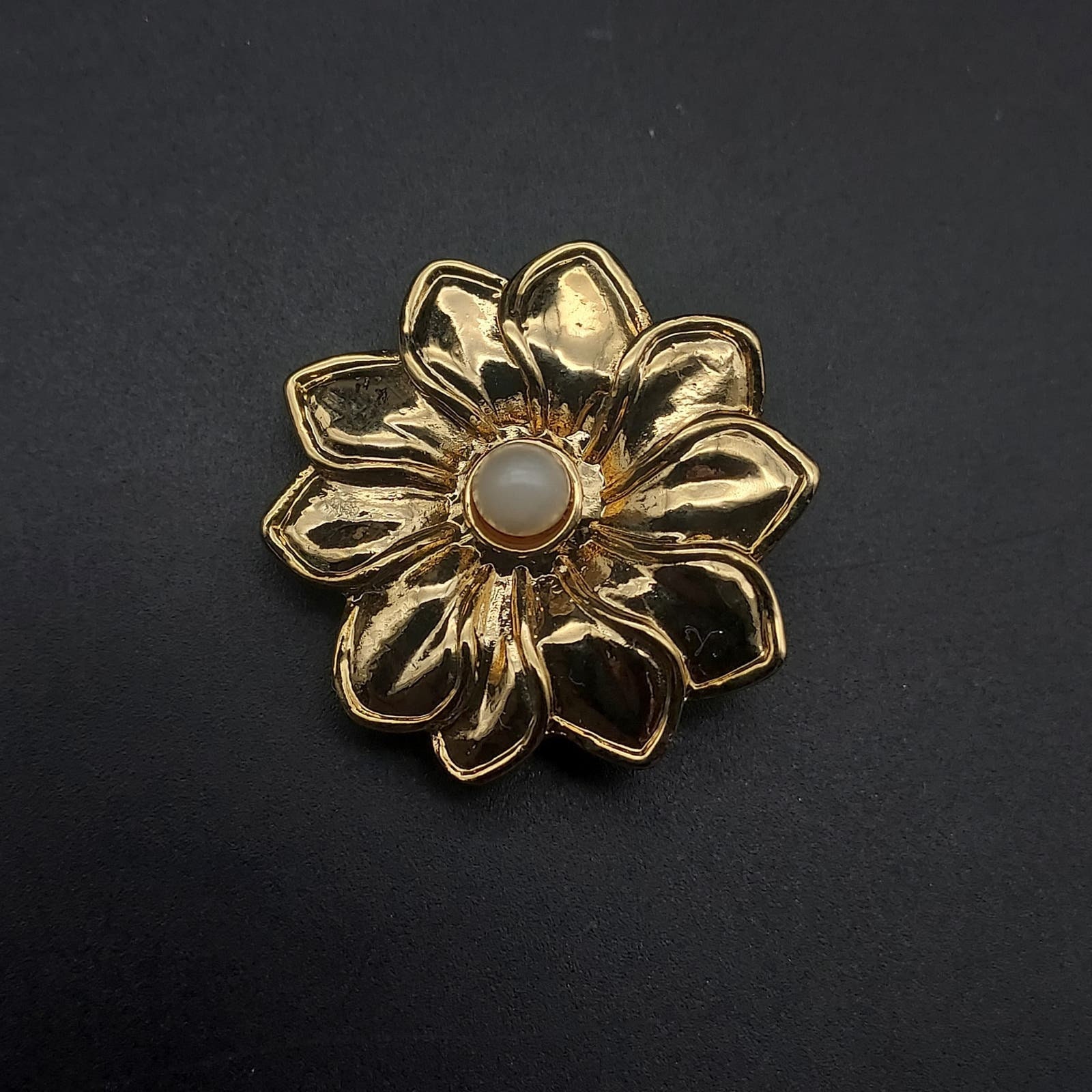 Broche Dorée Avec Perle - Bijou Vintage Occasion - État (9-39)