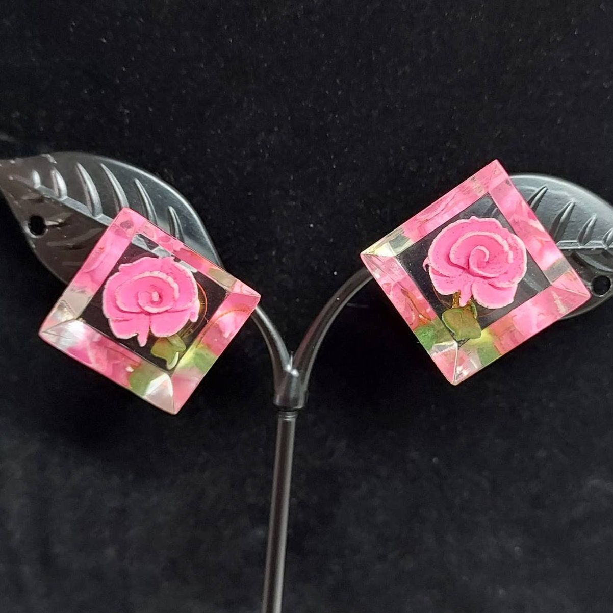Vintage Lucite Screw Back Earrings Pink Carved Clay Flowers