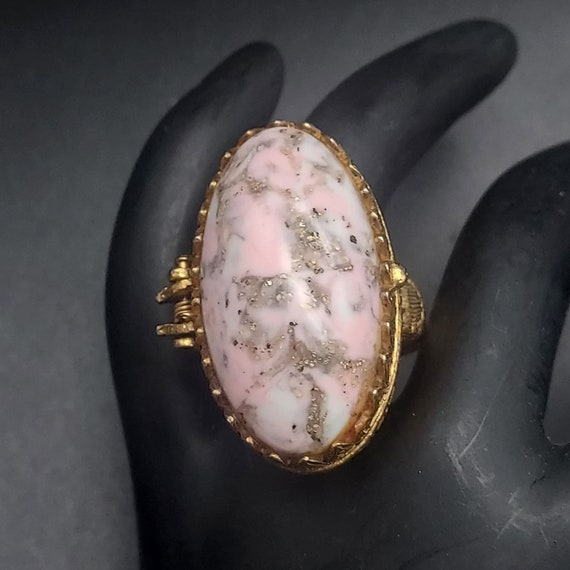 Vintage Poison Box Ring Pink Stone Gold Tone Adju… - image 2