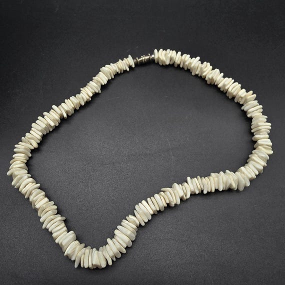 White Shell Chip Necklace Puka Shell Hawaiian Lua… - image 2