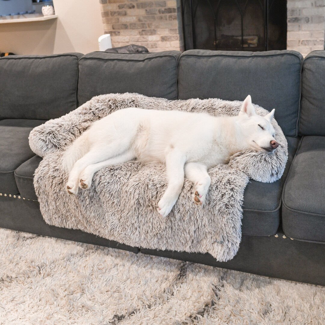Anxiety Relief Pet Blanket Mat, Luxury Pet Cover, Cream Washable ...