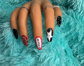 She’s Coming! Red, Black, White, Snake press on nails